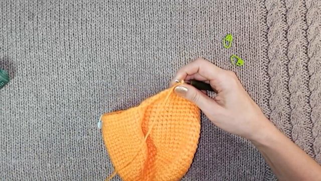 Шапочка "Тигр" вязаная крючком / 1 ЧАСТЬ смотреть онлайн