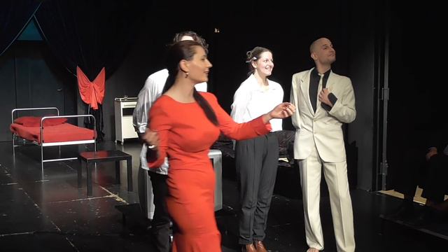 Scenes from the theater with Ana смотреть онлайн