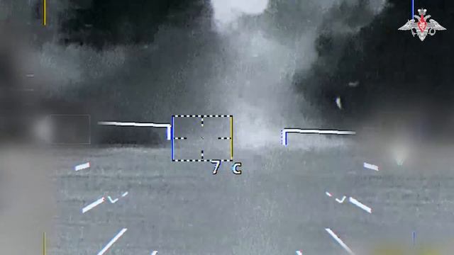 Кадры уничтожения вертолетом Ми-28НМ бронетехники и личного состава ВСУ смотреть онлайн