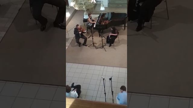 Max Bruch: 8 pieces for clarinet, viola and piano/ I.Andante смотреть онлайн