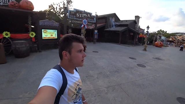 ВЛОГ: ЖЕСТЬ НА АМЕРИКАНСКИХ ГОРКАХ! PORT AVENTURA, FERRARI LAND смотреть онлайн