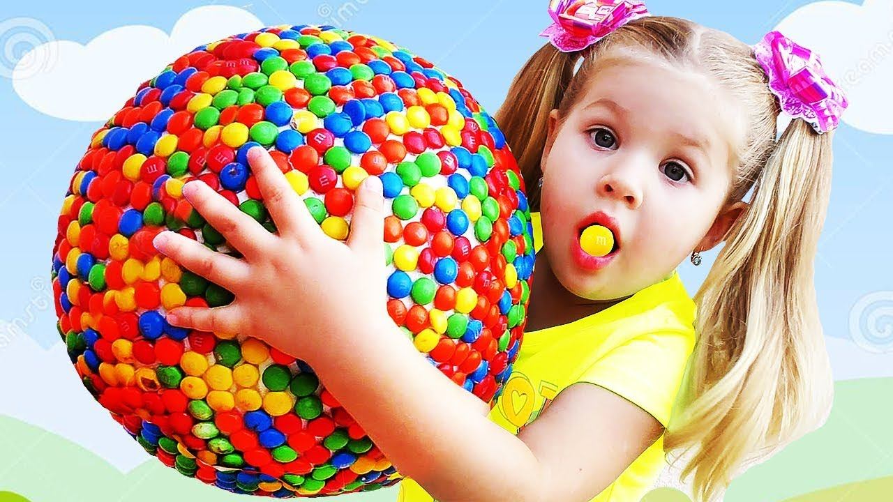 Bad baby eating GIANT CANDY Johny Johny yes papa nursery rhymes for kids by learn colors with смотреть онлайн