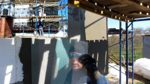 Проект "Мокрый фасад - секреты монтажа" - этап 17 создание базового-армирующего слоя.