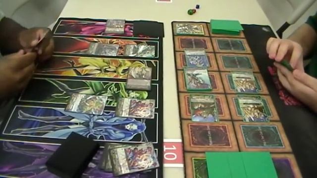 Cardfight! Vanguard : Royal Paladins vs Gold Paladins Game 1 смотреть онлайн