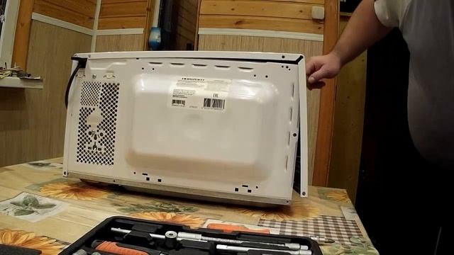 Устраняем одну из самых распространённых неисправностей микроволновок. Это легко и просто. смотреть онлайн