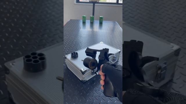 Colt python 357 revolver toy смотреть онлайн