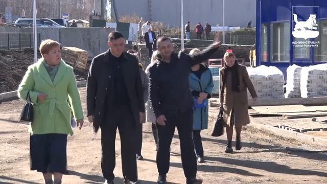 Строительство крытого катка в микрорайоне Университетский. Иркутск смотреть онлайн