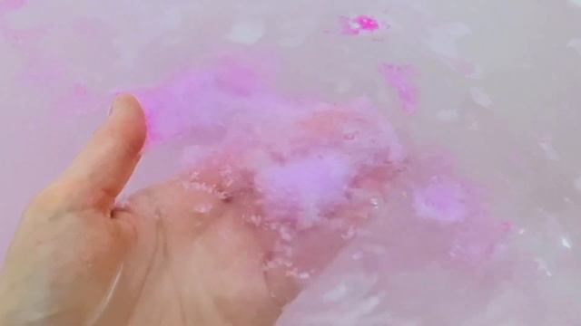 Гейзер для ванны Cafe Mimi не пахнет и окрашивает ванну | Но бурлит очень красиво ? смотреть онлайн