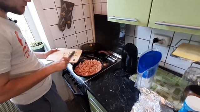 Как приготовить легендарных креветок и не только смотреть онлайн