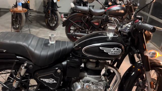 Royal Enfield Bullet 350 Vibration Test #bullet350 смотреть онлайн