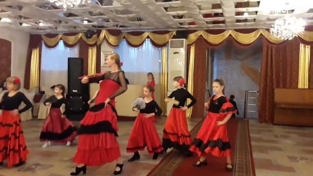 Поздравления на день бухгалтера коллектива танца Фламенко смотреть онлайн