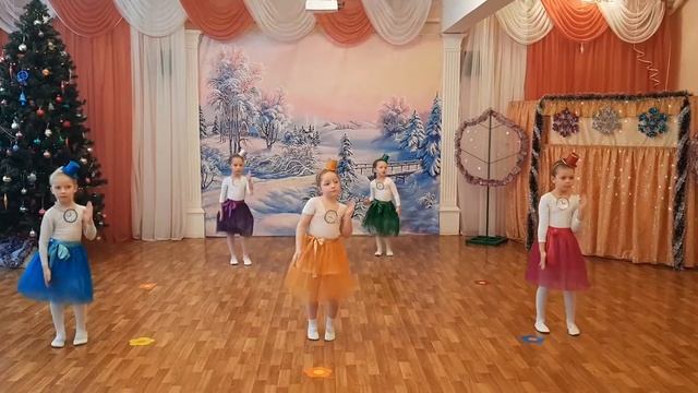 Танец "Часики идут". Автор музыкальный руководитель Василькова М.В. смотреть онлайн