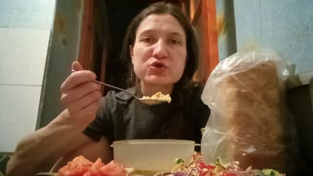 МОИ НОВОСТИ 37 ! ЕМ ПЛОВ. РАССКАЗЫВАЮ О ЖИЗНИ, ДЕЛАХ. РЕМОНТ ОБУВИ ЗА 2000 ТЕНГЕ. ПРО СОСЕДА БАРСИК смотреть онлайн