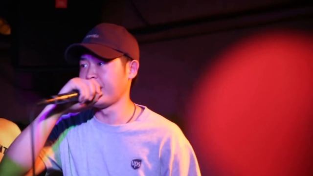 BASE vs UME/戦極×罵倒ROUND3 BESTBOUT(2017.7.22) смотреть онлайн