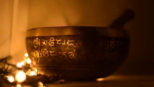 Мантра ОМ и три тибетских чаши смотреть онлайн