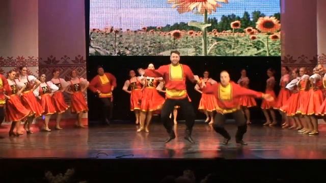Архив "Народного коллектива" ансамбля танца "Юность". Концертные номера. Часть вторая смотреть онлайн