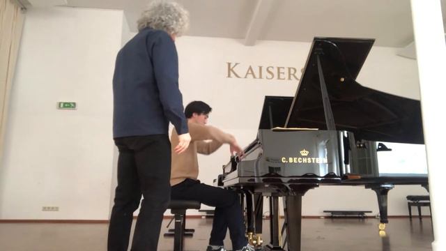 Henri Dutilleux: Choral Et Variations смотреть онлайн