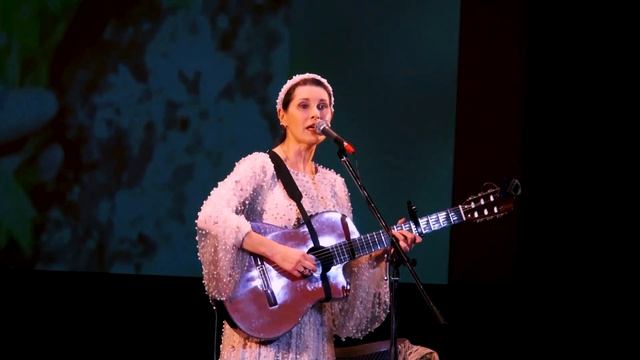 ГРЯЗНОЕ БЕЛЬЕ. Песня-притча с неожиданным финалом. Автор и исполнитель - Светлана Копылова смотреть онлайн