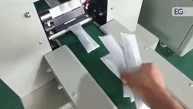 Станок для упаковки в воздушно пузырьковую пленку EPE-250 смотреть онлайн