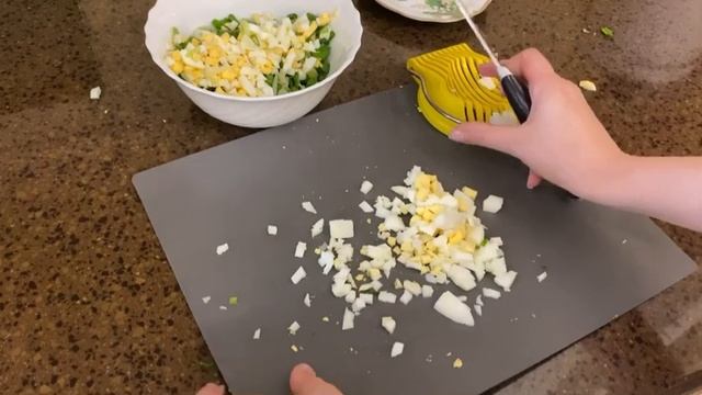 #салат #салатсзеленымлуком Салат с зелёным луком и яйцом от моей Изабеллы. смотреть онлайн