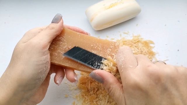 Cutting laundry soap. ASMR. Резка хозяйственного мыла смотреть онлайн