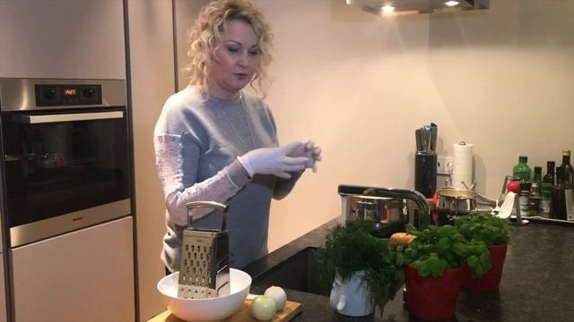 ГОЛУБЦЫ ДОМАШНИЕ | Hausgemachte Kohlrouladen смотреть онлайн