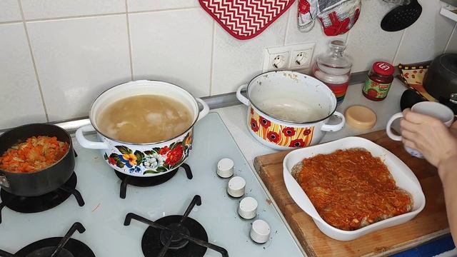 Готовим дома ! Суп гороховый/ Ежики нежные в духовке с соусом / гарнир из кабачка.#рецепт#суп#ежики