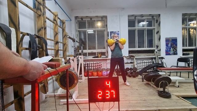 Первый этап Онлайн Кубка мира WAKSC! Щербин Алексей ДЦ 2*16 кг 3 мин 21 раз смотреть онлайн