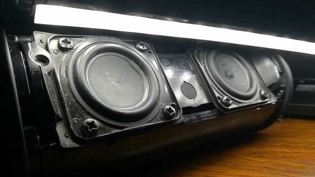 Jbl Flip 4 - Bass test | RIP LOW FREQUENCY MODE 80% смотреть онлайн
