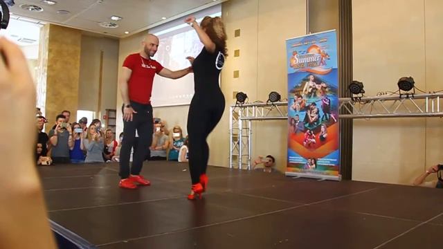 Ataca Y La Alemana - Bachata Sensual - Gatica & Keskya - Bachata Festival Milano 2016 смотреть онлайн