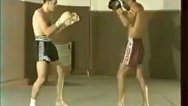Базовая техника муай тай. The Martial Art of Muay Thai смотреть онлайн