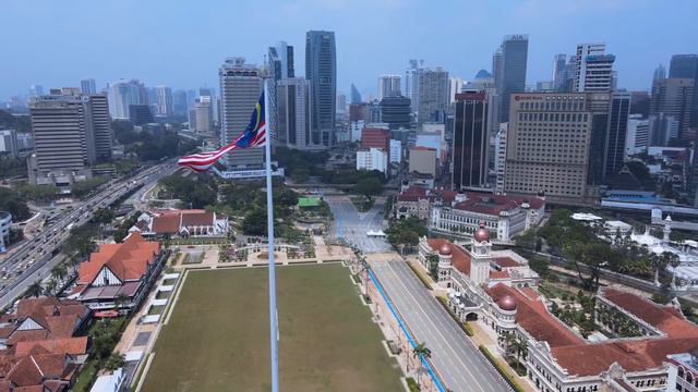 Трудовым мигрантам из Узбекистана разрешат собирать съедобные гнезда в Малайзии смотреть онлайн