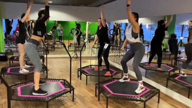 Джампинг фитнес. Jumping Fitness. План январь-март 2022 7 трек - Galibri - Федерико Феллини смотреть онлайн