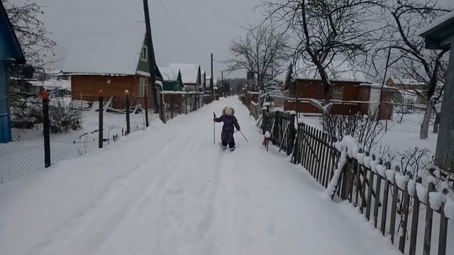 Лыжная прогулка на даче! смотреть онлайн