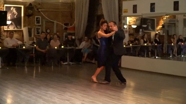 Шоу Джиджио Джиованни и Янина Радзишевская. Милонга в Планетанго 2015.12.09 (3) смотреть онлайн