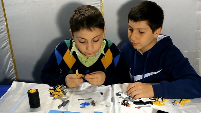 42023 Лего ТЕХНИК Собираем Экскаватор смотреть онлайн