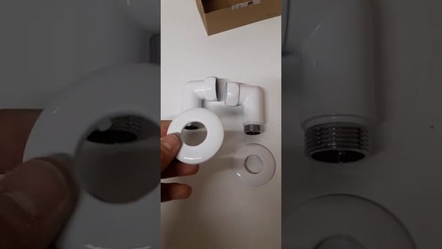 Угловое соединение для полотенцесушителя 1"/3/4" Г/Ш белый глянцевый смотреть онлайн