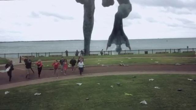 Paw Giant "Stomp" смотреть онлайн