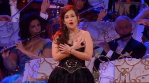 André Rieu   Bésame Mucho Canta Laura Engel