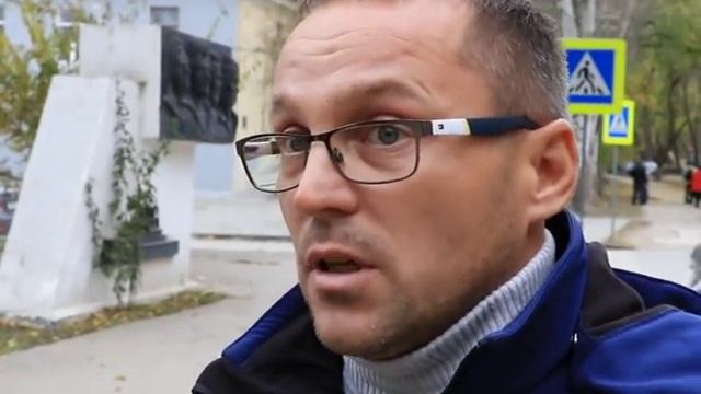 Жители против автопарковки по улице Горького. смотреть онлайн