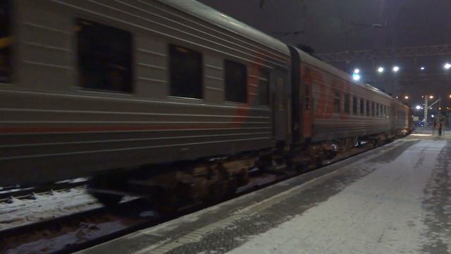 ЭП1-196 с поездом №656 Ростов-на-Дону — Кисловодск. смотреть онлайн