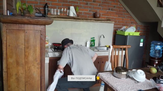 ДЕРЕВЕНСКОЕ УТРО, СОСЕД И ПОХМЕЛЬЕ смотреть онлайн