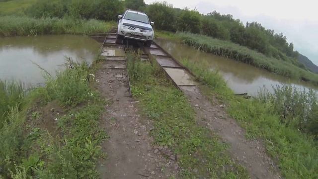 дорога на озеро Ястребиное мост. смотреть онлайн