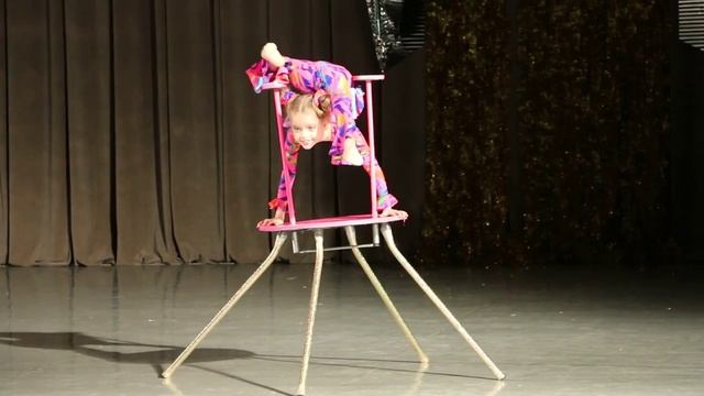 Цирковая студия "Алиса" - "Бусинка" смотреть онлайн