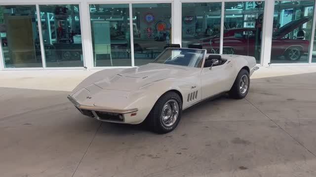 1969 Chevrolet Corvette смотреть онлайн