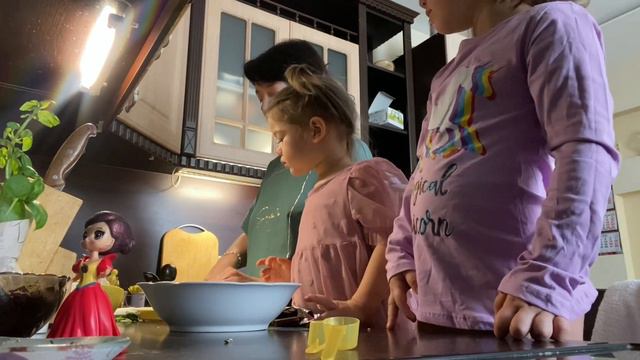 Салат "Здоровье" с дочками. подробности @docKseniya смотреть онлайн