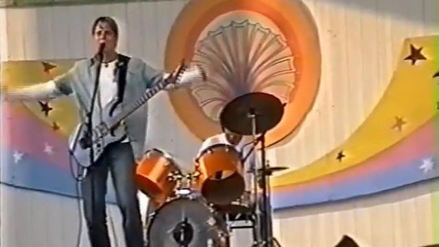 Февральское Лето - Девочка лето смотреть онлайн