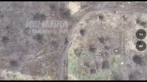 Ещё одна подборка результативных сбросов гранат с квадрокоптера по украинской пехоте