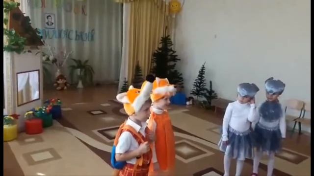 Утреник в садике. Сказка Лисёнок первокласник. Детский садик  7