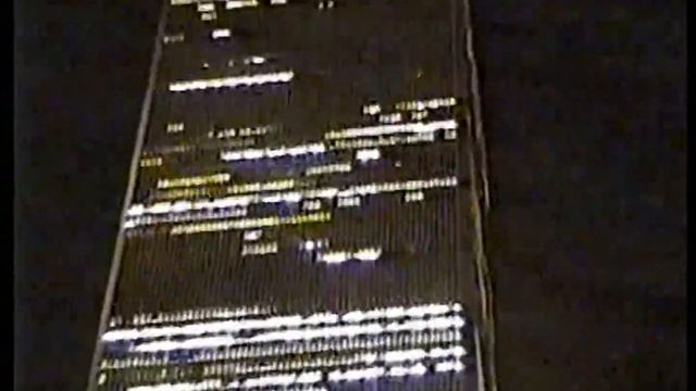 Beautiful view of World Trade Center & New York City old Skyline at Night смотреть онлайн